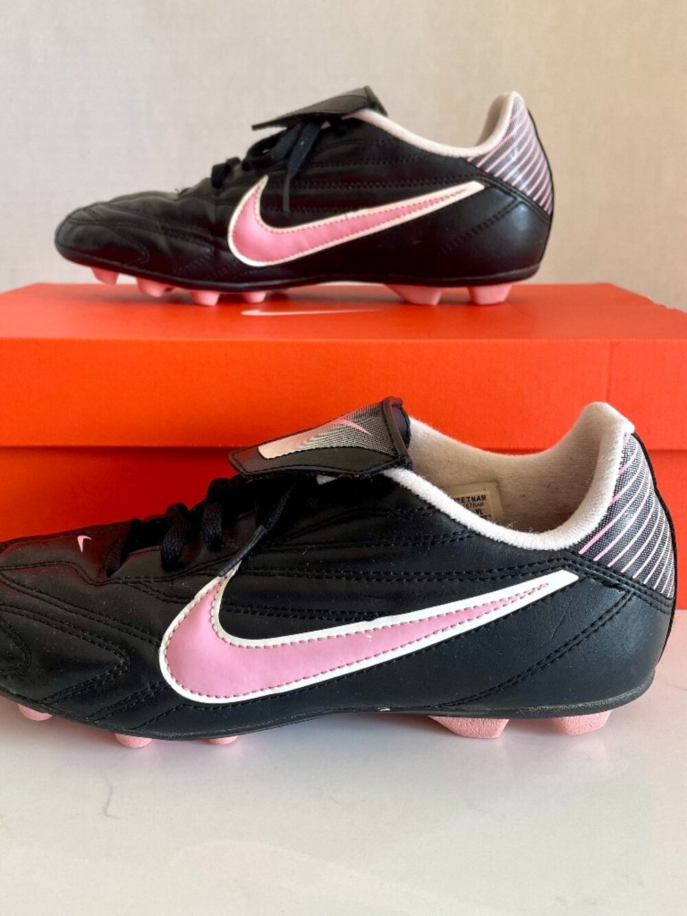 Nike Premier II FG Soccer Cleats Black Pink Girls Size 5Y 359625-061 Original Bx